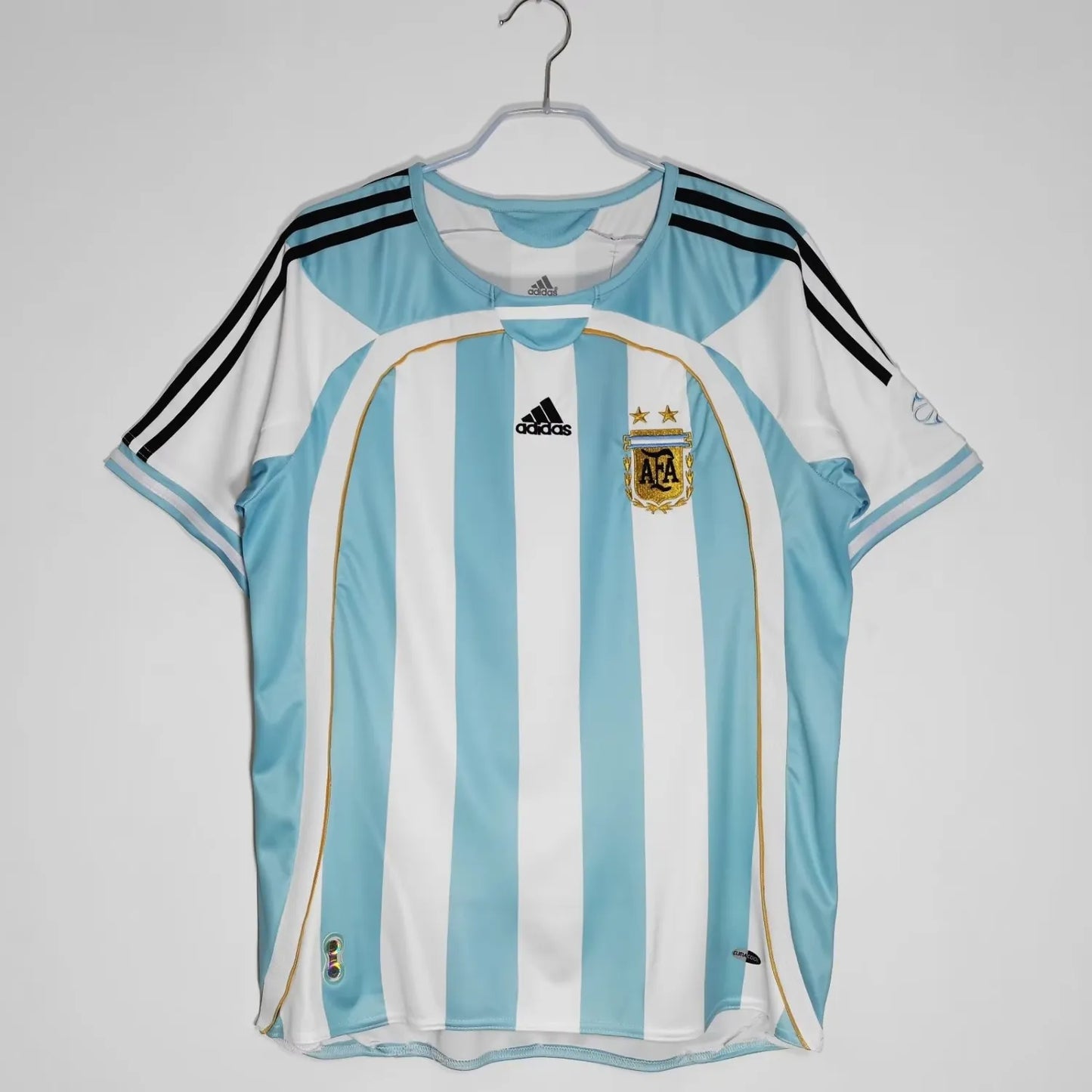 Argentina Home Kit - #19 Messi (2006)